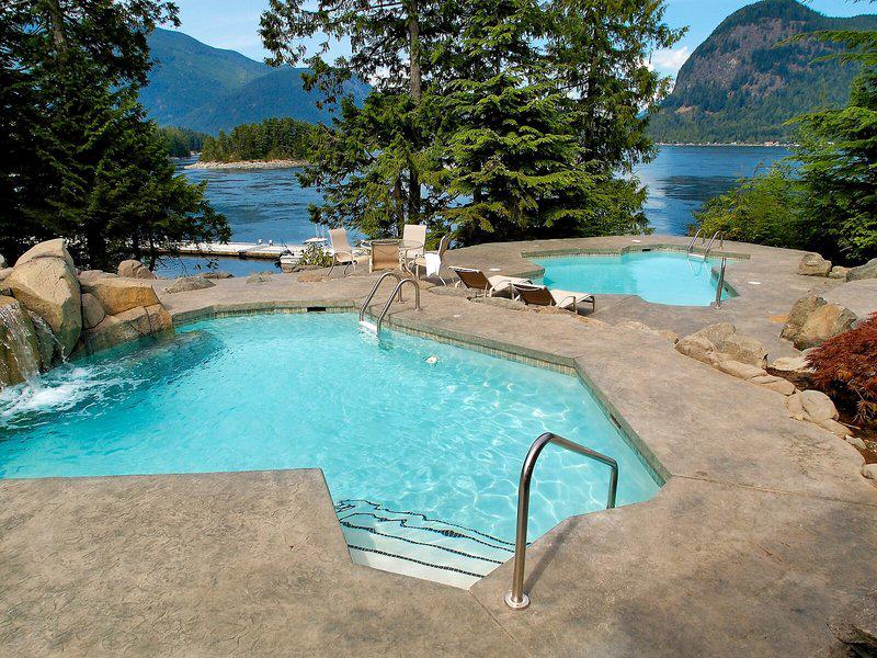 CF35C9E0662028DF5545B3C447DE0051