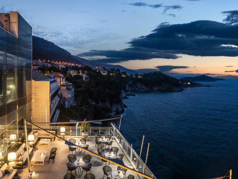 0C83B432449E233A052E0F5088850DA3