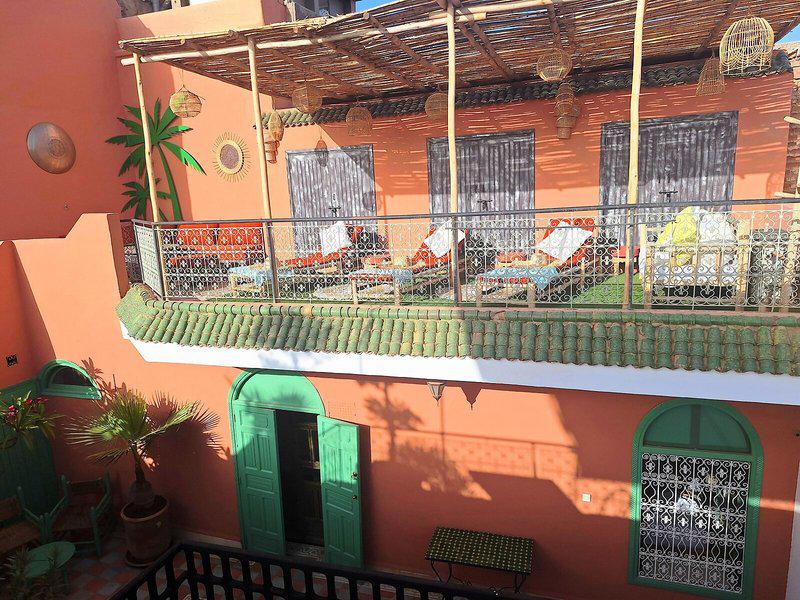 CD1E25AF9990B8C93A3BF1BA4B450465