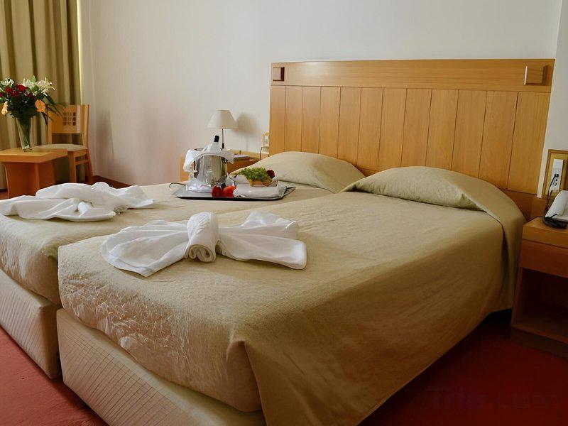 37E497964FF63EC5240976537E81BFB3