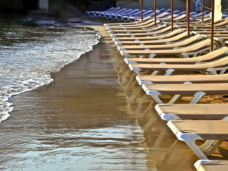 7B480B9C63BC7B8844C078336E545BB2