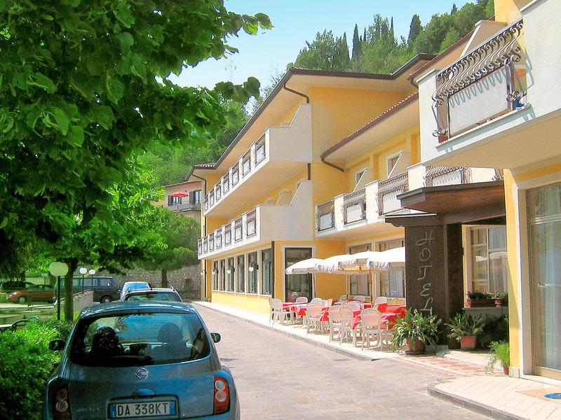 9AD49A2BEC4B47235AF5C24654B30740