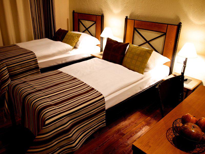 ABB167B71C2FBCD296AA5E3B251A46F1