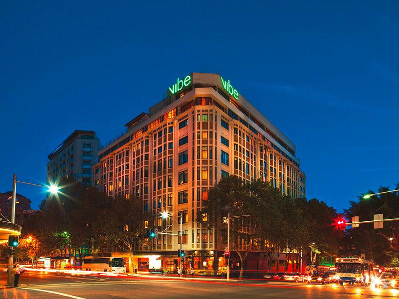 6816D36CB6B32FB2D8BC77DFE2D01804