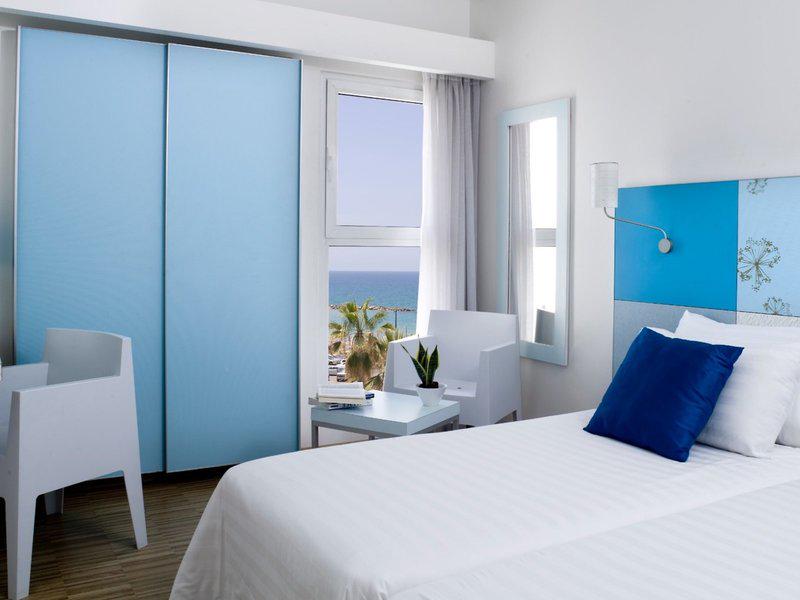 173F47AA2072C8469CE406534D807245