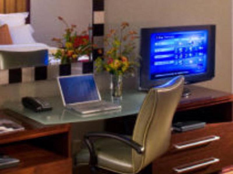 F908F264B8AB72E64B49B57FA8EA3F3A