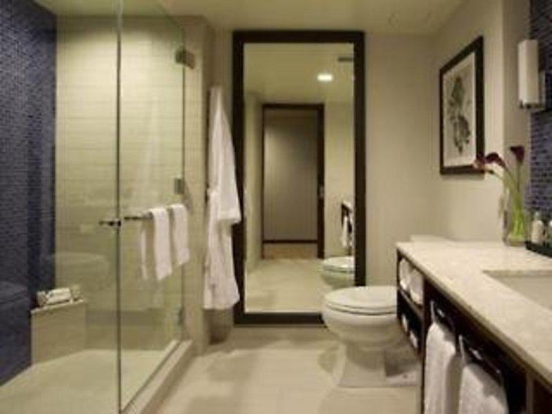 F0BDE075BB4232E737360E2EF8C7A58E