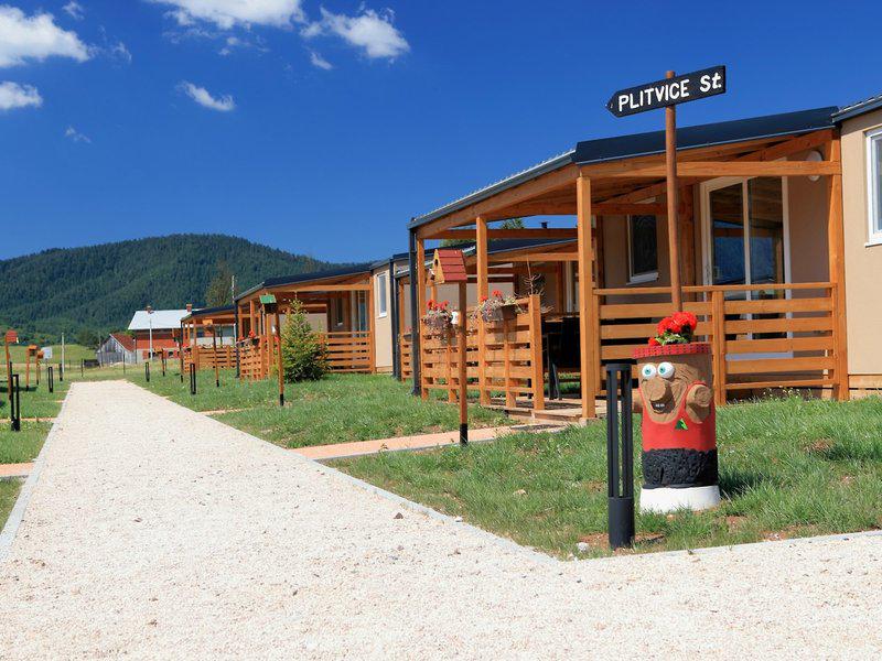 78F5ED3656129E29F9049049ACAA0708