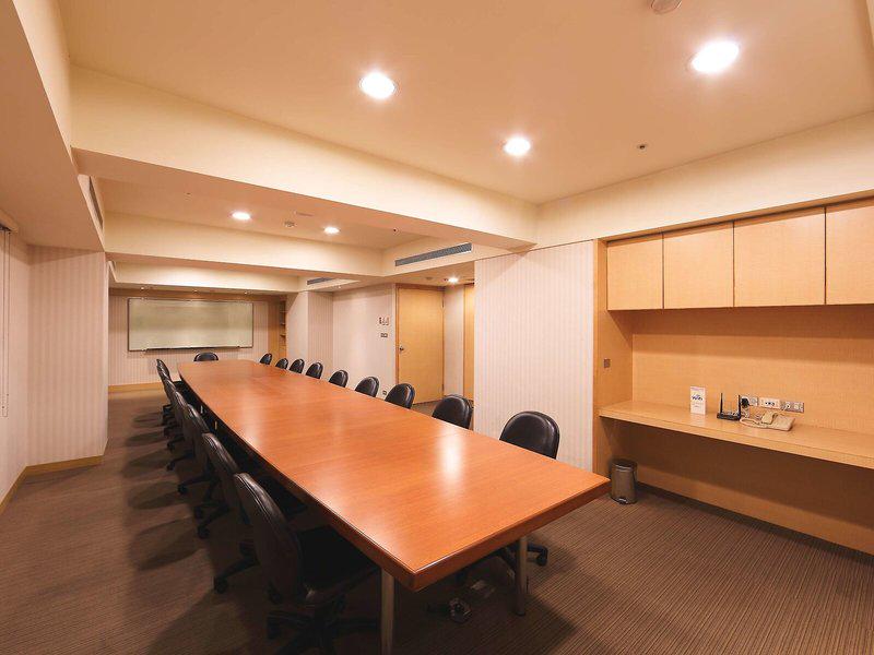 6AEB32F9065989983ADA1581957CE47F