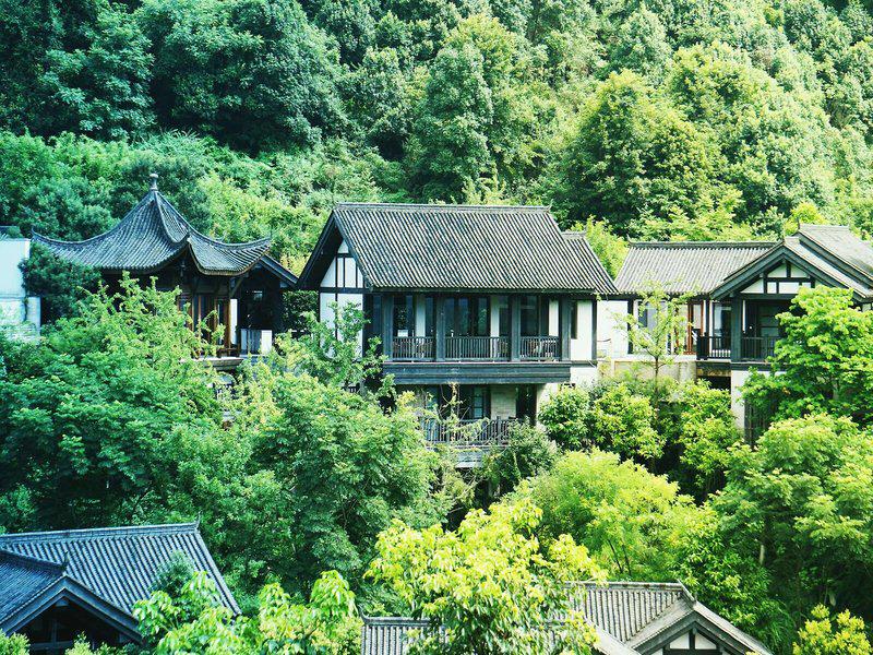 74890ED128570818DF9124384571CB12