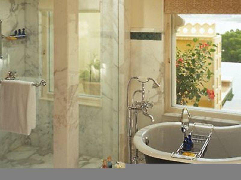 A36212BED5C74ED9A3EFFAD1F5D19746