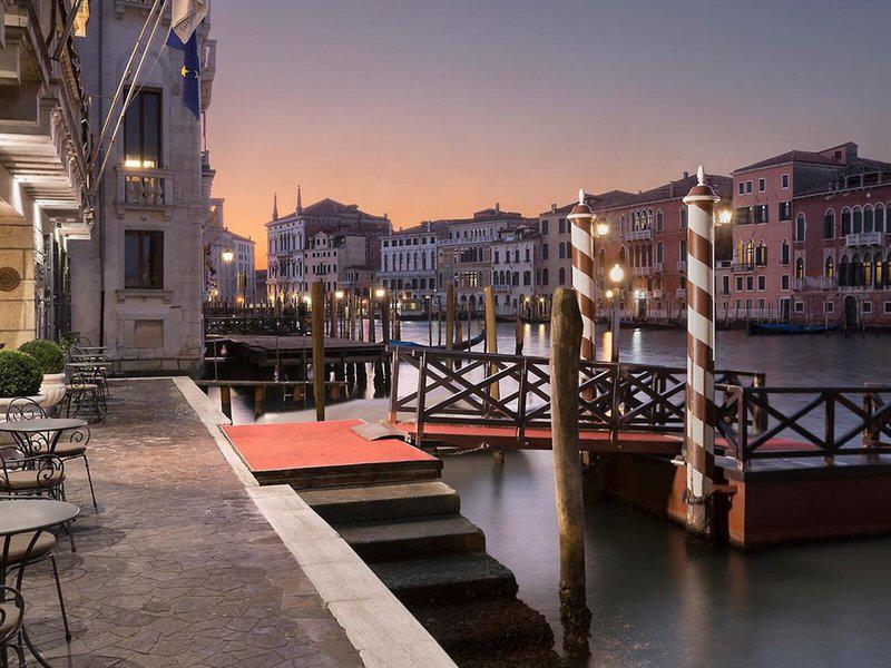 F4E9E2974F31007B20BF7B8C3F476EF0