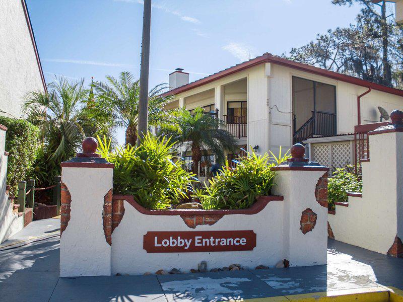 926CE147D2196351481C095494FCA279