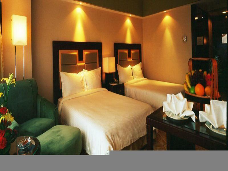 AD52F630F0A37F4531F2437B929A62FB