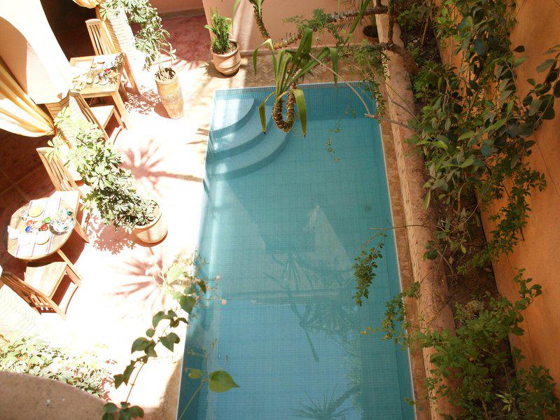 1055AF962CDC53504FBDFD2C0557D162