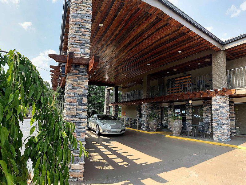 18D26923CA3A0313BAD2752F28AB0AF8