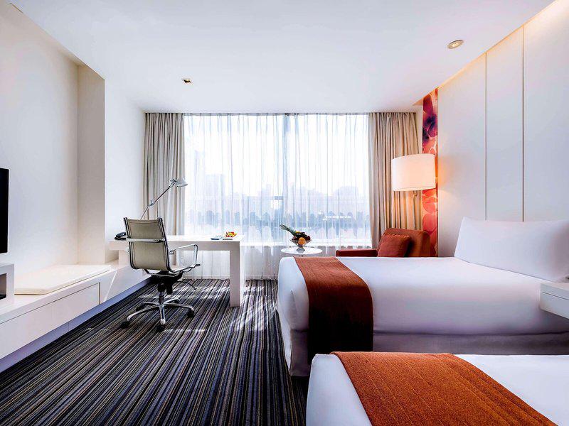 7A8D679A86369D63428989BFC83AF19F