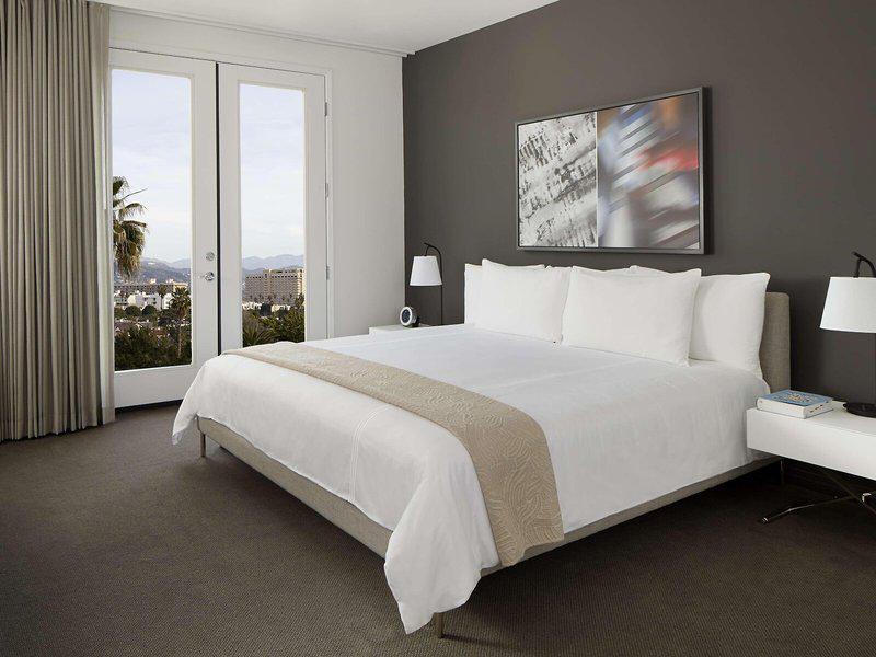 53E3B1188D408E7FBF51AF02A2CDB137