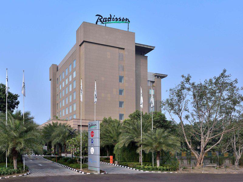 ABA219478F0DE4A5F7F2DB8B789AD171