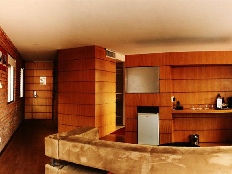 3E53F0F0F441957F4D0616E295A71098