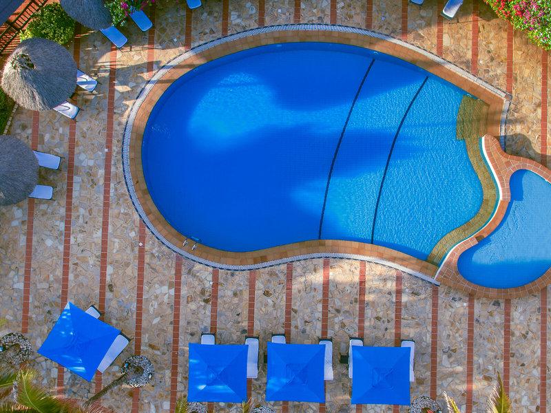 BF3F3726C17F4453B30B3ACBCEB328DC