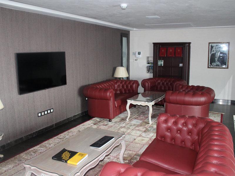 5F68A06E2BA4FD488340EDAF9D4C1E87