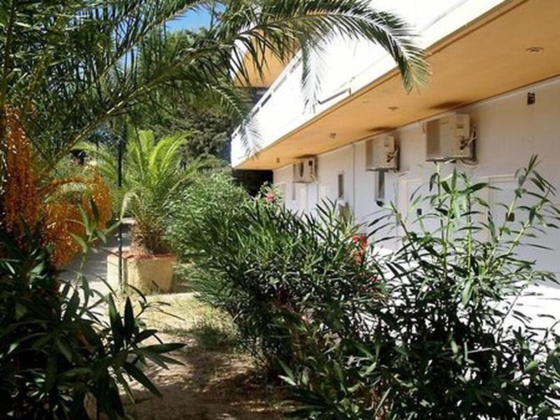 F8A50D26E4A8B2F548D3DFF623437299