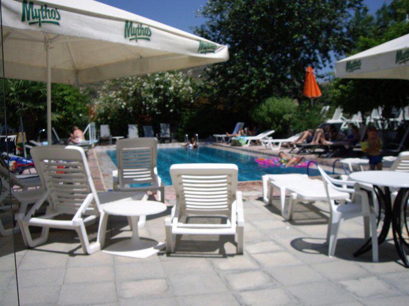 99A0388A9278132A1F5B6C8187B69991