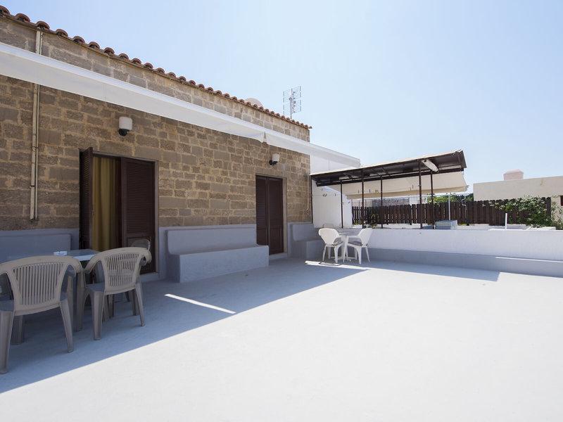 D231717018A6CBC1FA605ABD39E8109F