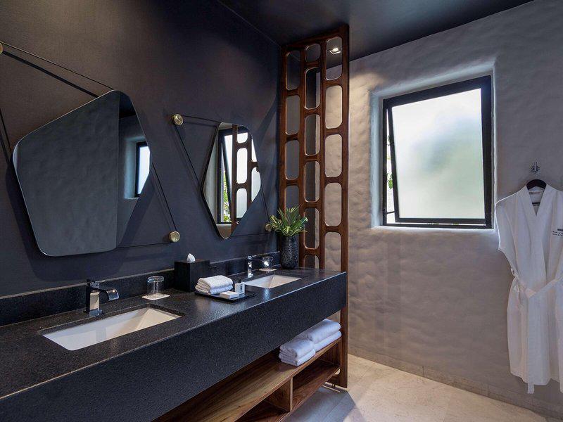 DE5A1E87463A4785754F3A8AD9AB0316