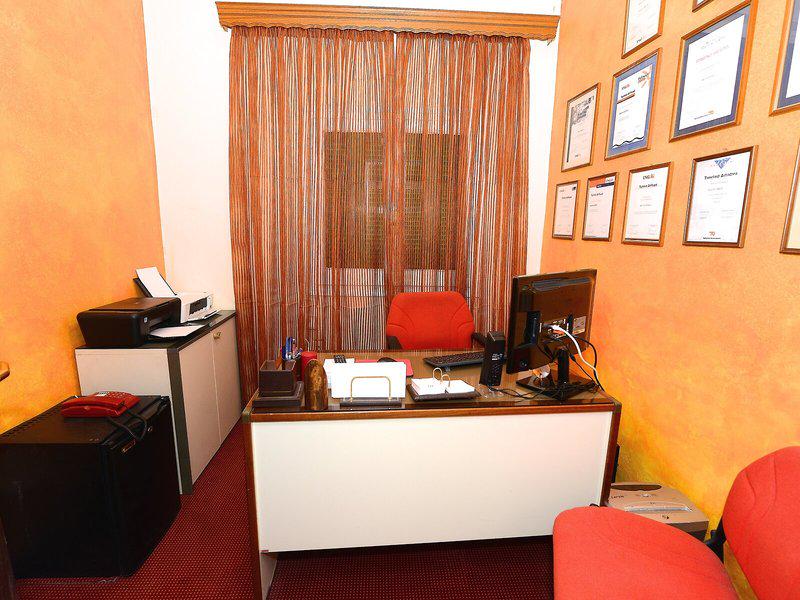 11B99F3B7842259526B9B0B0944853C6