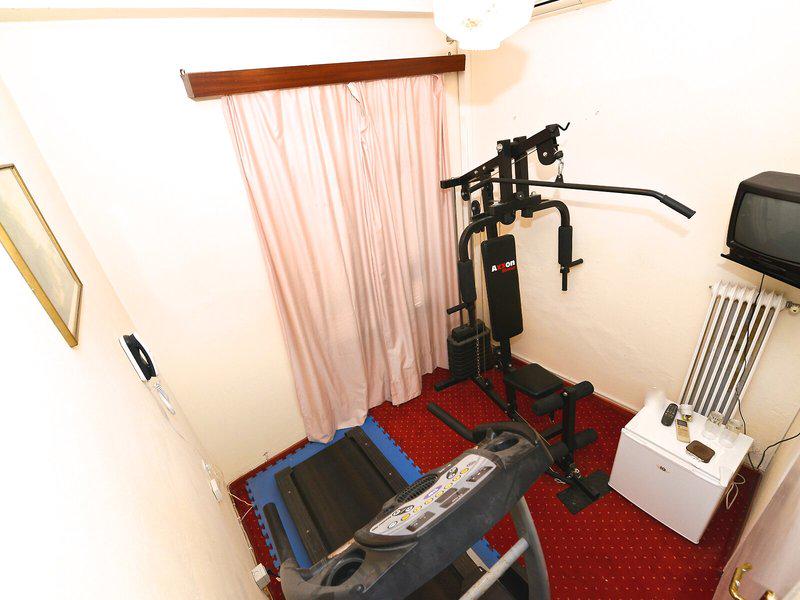 4D487A95685D99CC2BF85E557B8B8AA5