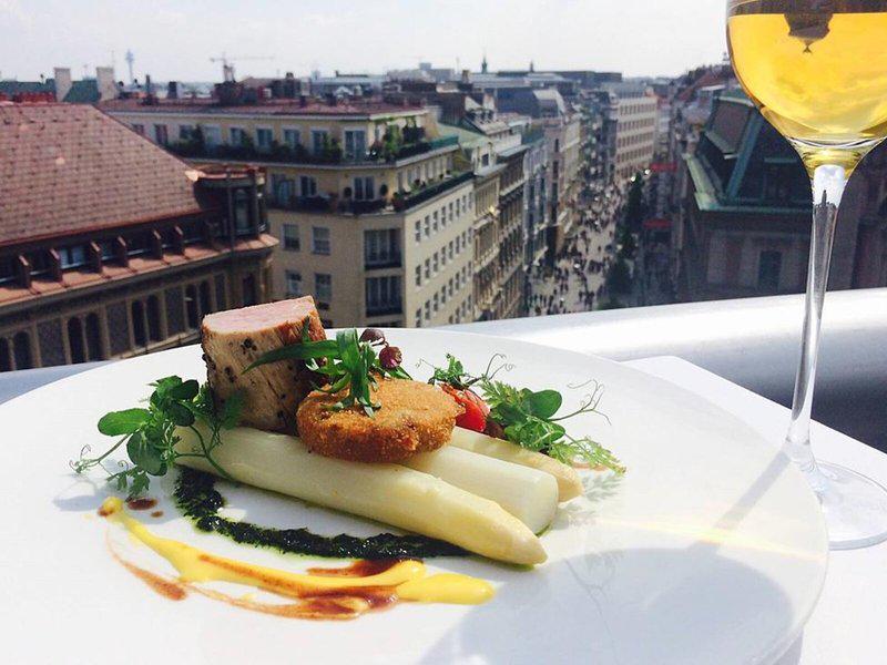 CE9C0871D1BA56C36964FC295FE2B2D1