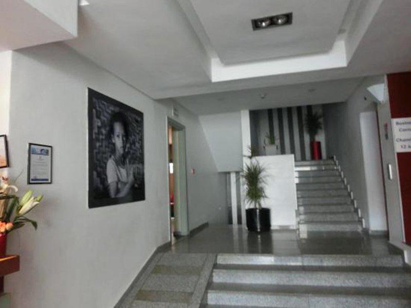 2A787A0415B9E36500BFAB56FFF42219