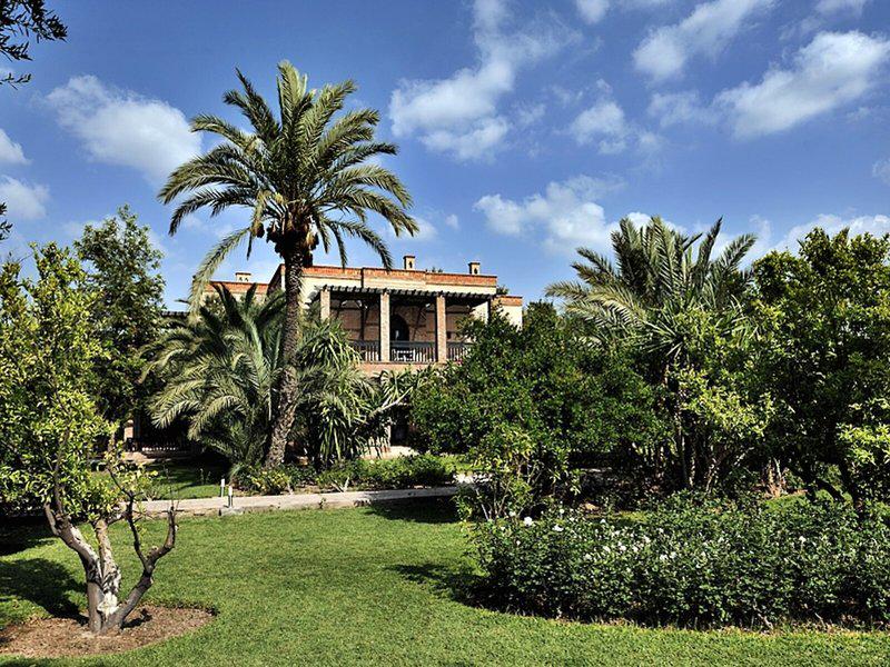 3732DFB30C962F02629D989B04AF2A57