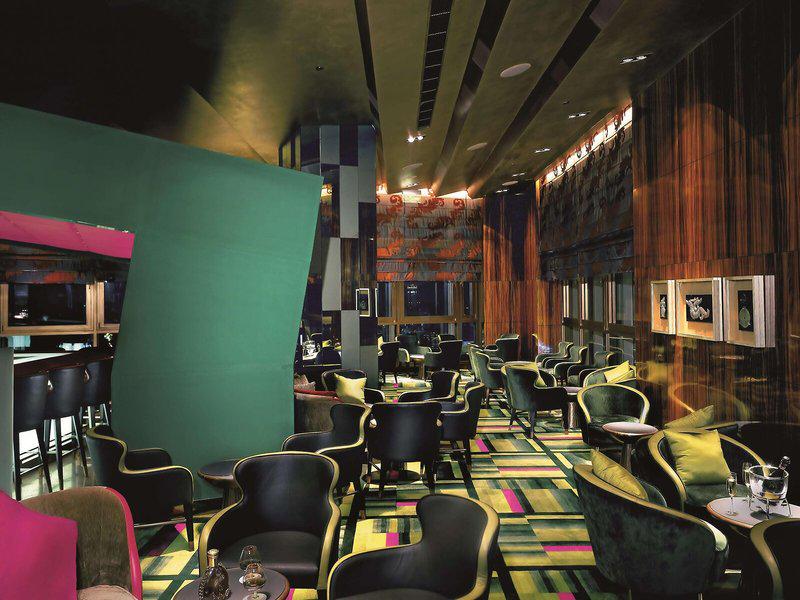 71EFE61090BB70D6D4204104B578DE64