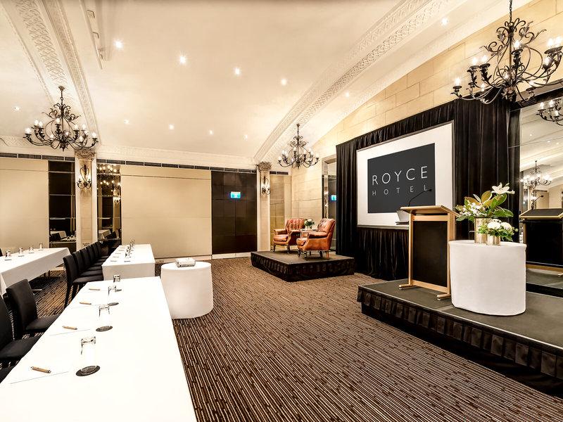 402AA288F04241E200B9B0CDEEF0D55A