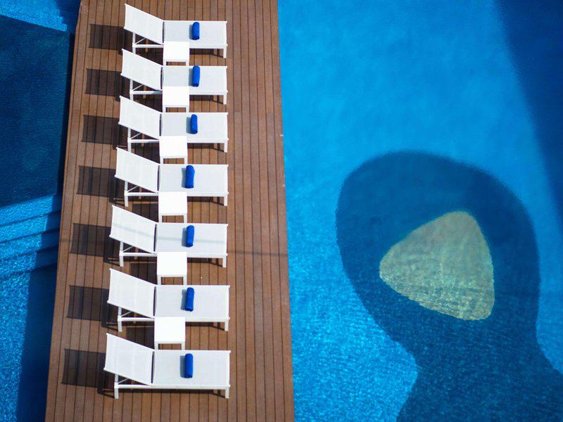 7F16D223A57694614EA96452844DCA7F