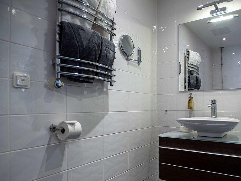 BB2C7C1309A842A31C47196E4AD55587