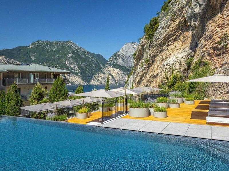 DA88E57FF0F80AA1C8D4CDA77DA81480