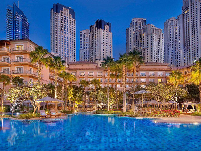 F31D4971E379184F747645C1A8B64C35