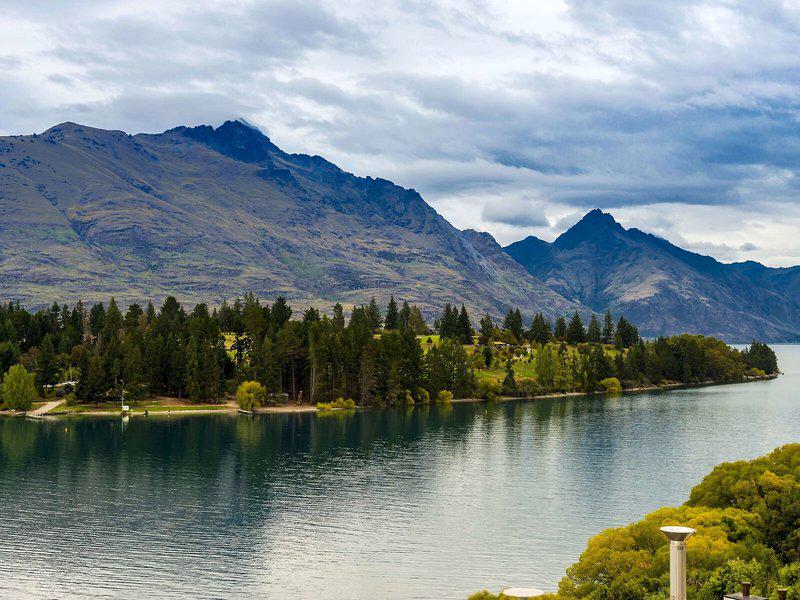 C9E82256ECC749A862F5F98AE36DF8EA