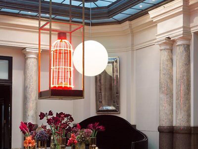 8671BAA395F7810F7448DB1EC92FA441