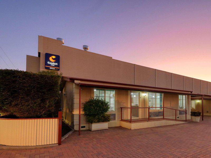 80E6D3F8872819555B5EA5DC0BEB07CA