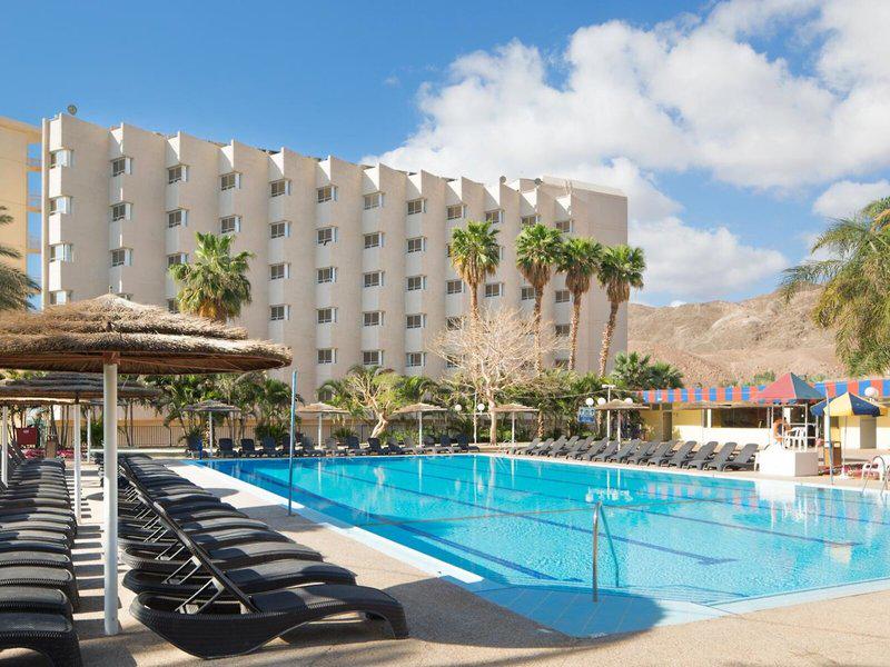 4166D50BD490D9A6B09A21658AB86F1C