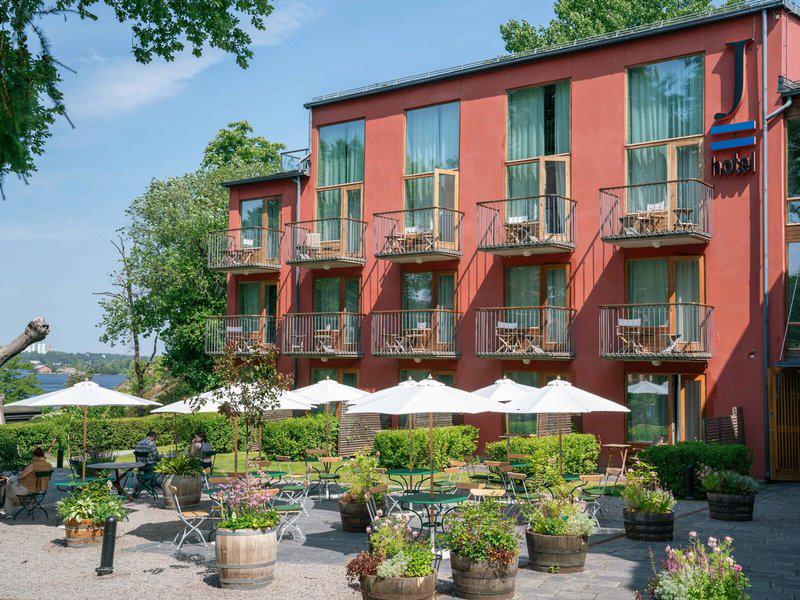 15D73177DE7EBBA3D4076D12915605A0