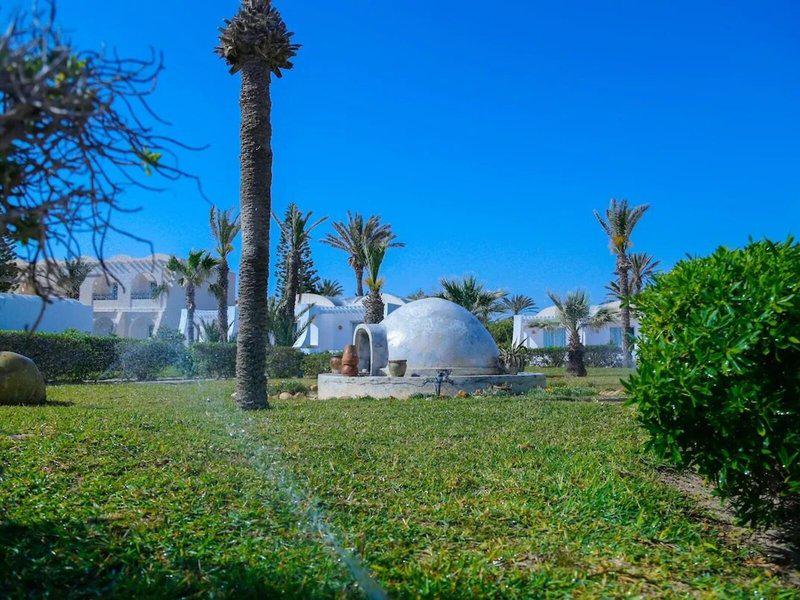 113B7BB4433FC15DA30047C39EF29823