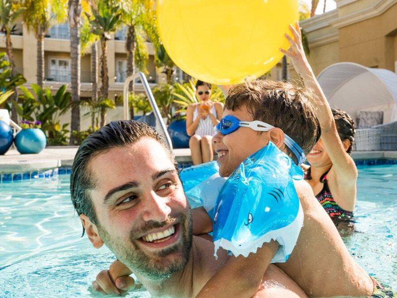 AC33A2BC90A469CD292DF3EE8CF9D437