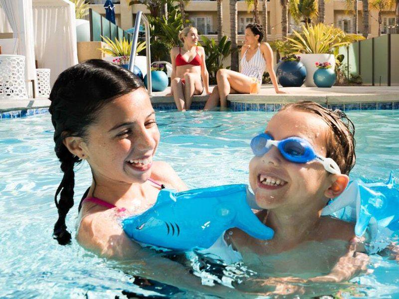 2B5B3D5FF044F1C490F44B67BD4F9760