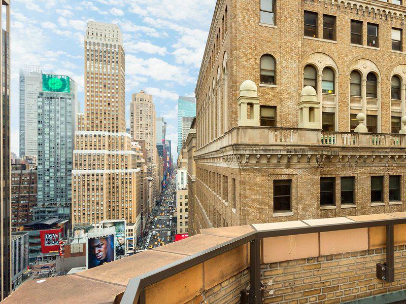 E7AF1BF3F2A747A7CE773A43C762D0E3